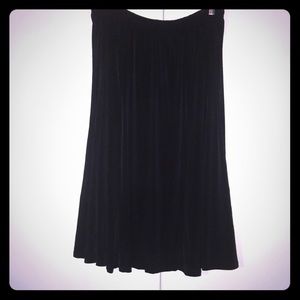 14/16W Plus Size Black Polyester Skirt